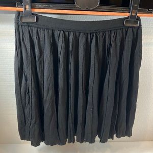 Ecote Size XS black skirt 100% Rayon